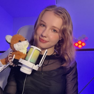 Gamer girl with an accent who lives in Japan🇯🇵Gamer🎮 Twitch Streamer👾