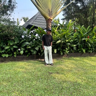 Let's grow together, I'm tryna beat my social anxiety so stick with me😎 Open for Business and Marketing let's Explore together🥸 Barca fan Everything Barca⚽️