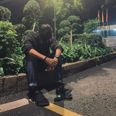 farzwanzlkrnn's profile picture. 