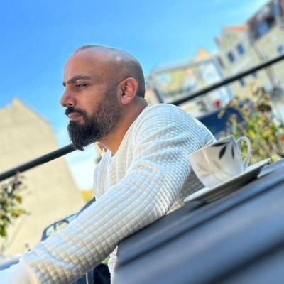 ناقد سياسي
مدافع عن حقوق الإنسان
(https://t.co/AMDV0uzjmR)
__________________________________
تابعني على الصفحة الرسمية الربط👆