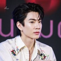 ลินน์ (@phngthmlinh4) 's Twitter Profile