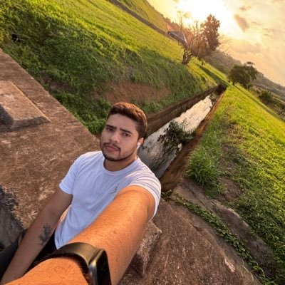 andresouss's profile picture. 