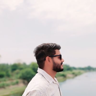 क्यों डरे जिंदगी में क्या होगा, कुछ ना होगा तो तजुर्बा होगा।