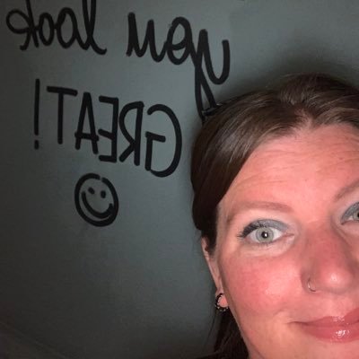 lellygolds36's profile picture. 🏴󠁧󠁢󠁥󠁮󠁧󠁿 | ❤️&🐝❤️ | JustGoodVibes 🫶 | 🤍 The Sun Sees Your Body, The Moon Sees Your Soul 🤍| I share my Internal Monologue 🤍