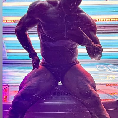 I'm here to take what's owed 💷only serious consistent and those who have action not just talk 🗣️and can worship like a good boy———payments to revolt