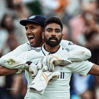 Following ICT & Cricket Australia
Spreading #Yellove