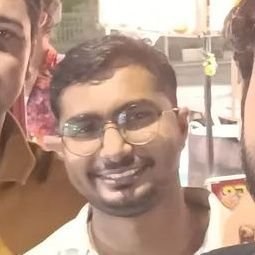 TarunMishr22502's profile picture. इश्क़ में उजड़ा तो ऐसे जीने लगा,
चाय का शौकीन शराब पीने लगा..