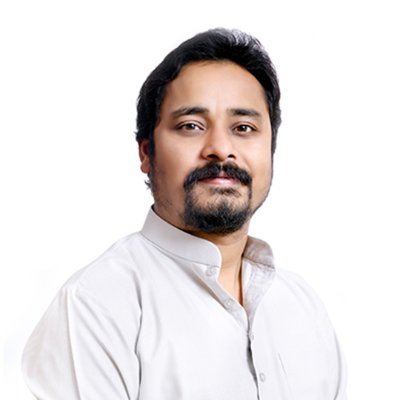 Entrepreneur. Compassionate social worker. Son. Brother. Political change agent. Love innovation. University of Technology, Sydney. Let's change the world.