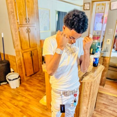 Ptpaidtay 💰 keep it a buck stay the same Don’t forget Tay Tizzle wizard 🧙 🪄