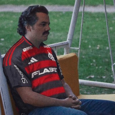 futebol / música / basquete / lol / amores , vícios & poesias