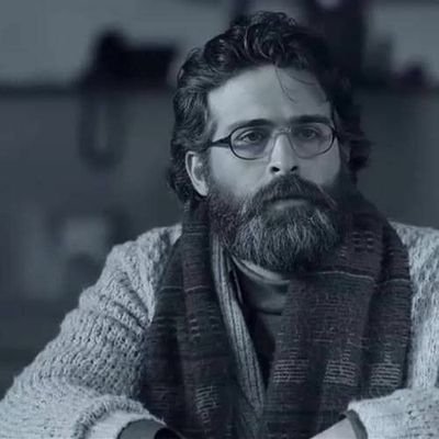 أمي 😔
الحياة لم توجعني يومآ بقدر. ما اوجعني فراقك ياأمي 💔
ولم اشعر يومآاني وحيد الا بعد فقدان أمي💔
رغم مرضها الا اني لم اشعر يوماً أني سافقدها💔😥😭