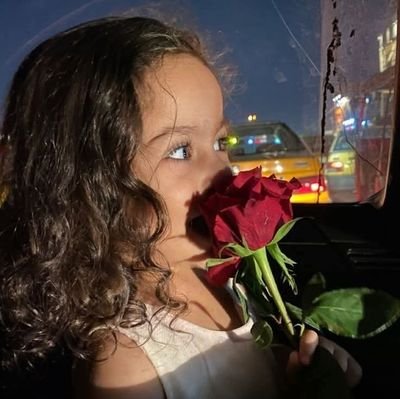 يوما سيجبرك الكريم بلطفه ان الشدائد لا تدوم إلى الأبد 💖