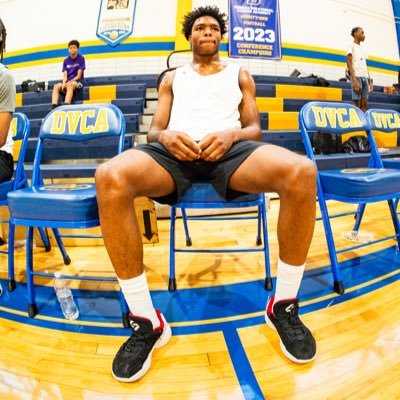 Damarion Johnson • 2026• 4.0 gpa • 6”3 Guard Christ the king High school phone number-7739377608 Damarionjohnson378@gmail.com