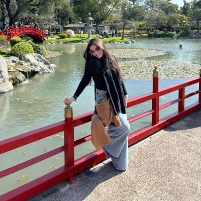 juanaterrenor's profile picture. taylor escribio the man para cristina