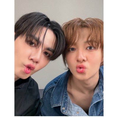 Kanya_BBeww's profile picture. #𝒁𝒖𝒏𝒔𝒉𝒊𝒏𝒆 #𝑵𝒂𝒏𝒂𝑵𝒖 #𝒁𝒐𝒏𝒁𝒐𝒏 𝒀𝒐𝒖 𝒎𝒂𝒚 𝒉𝒐𝒍𝒅 𝒎𝒚 𝒉𝒂𝒏𝒅 𝒇𝒐𝒓 𝒂 𝒘𝒉𝒊𝒍𝒆, 𝒃𝒖𝒕 𝒚𝒐𝒖 𝒉𝒐𝒍𝒅 𝒎𝒚 𝒉𝒆𝒂𝒓𝒕 𝒇𝒐𝒓𝒆𝒗𝒆𝒓.