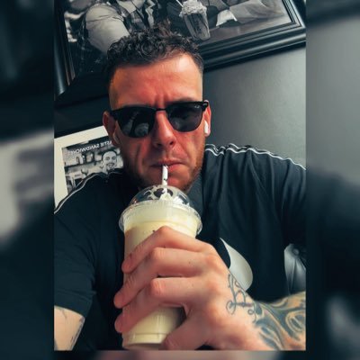Personal https://t.co/nkjtM9XkGF Daily content creator Twitch partner zadie-leigh 🦍❤️ @7lowza barrister in all cases