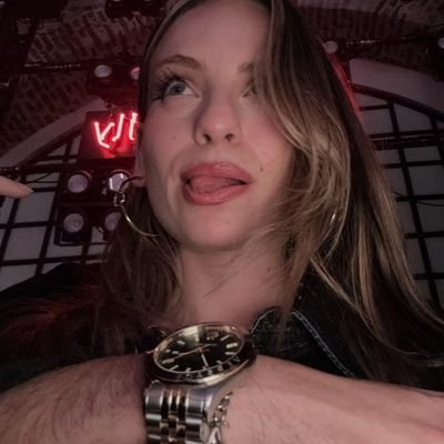 cemreliif's profile picture. 