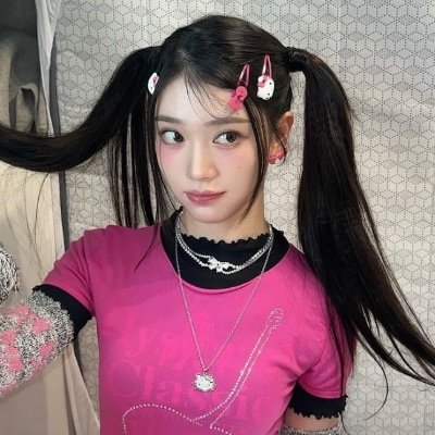 i love kep1er, zb1, any girl group alive, and drag race!