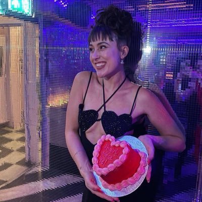freelance writer/editor/etc 🫶 ex BBC News, Grazia 🌴 bmclaren98@hotmail.com 💌