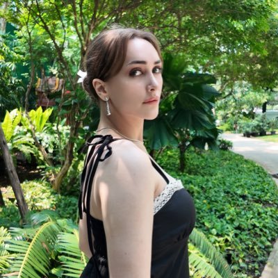 Russian girls living in America travel golf and tennis