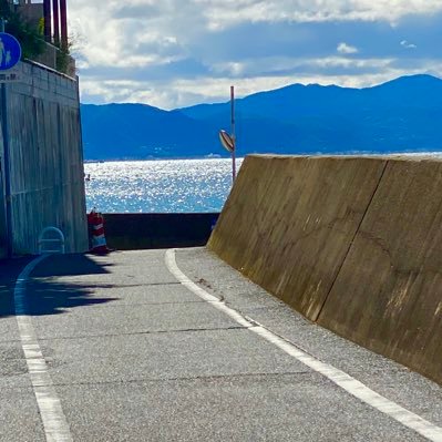 兵庫県問題は本当におかしい。 明確に斎藤知事にNOを突きつけます。 自己保身、聞かれた事に答えない、不誠実、そんな人間が知事をして良いわけがない。