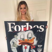 Doris (@0410emi) 's Twitter Profile