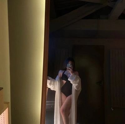 こんにちは( ´ ▽ ` )ノフォローしてくれるとうれしいです!DMでお話できるの楽しみにしてます!🙏💕新しい友達がほしいです(´▽`)一緒に楽しい時間を過ごしましょう!来てください♪♪♪✨ 会えるのが楽しみだわ!(^^)♡