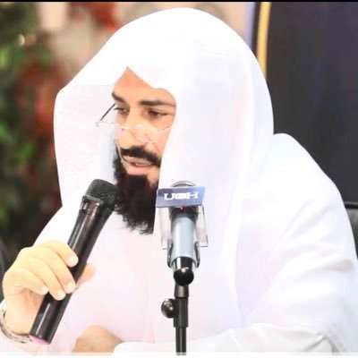 الأستاذ بكلية الشريعة والقانون جامعة حائل ، ( الحساب شخصي )