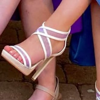 Sissy, love curvy women, heels, gloss red lips, fake lashes and short skirts. sometimes switch to full sissy mode