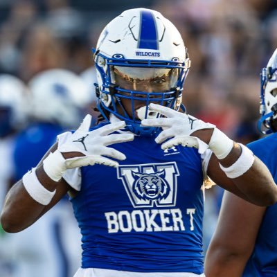 ~ 𝙵𝚕𝚘𝚛𝚒𝚍𝚊 𝙱𝚘𝚢 🌴 c/o 2026🎓 God First 🙏🏾✝️ Contact info: ianbwat@gmail.com @BookerTFB TE/DE🦍 850-602-4480, 3.1 GPA