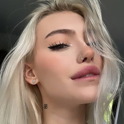 🌸 𝒅𝒊𝒈𝒊𝒕𝒂𝒍 𝒉𝒖𝒈𝒔 & 𝒄𝒐𝒛𝒚 𝒗𝒊𝒃𝒆𝒔 𝒐𝒏𝒍𝒚 🌸
𝒎𝒊𝒔𝒔 𝒎𝒆 𝒚𝒆𝒕? 𝟏𝟗 𝒚𝒐 💅