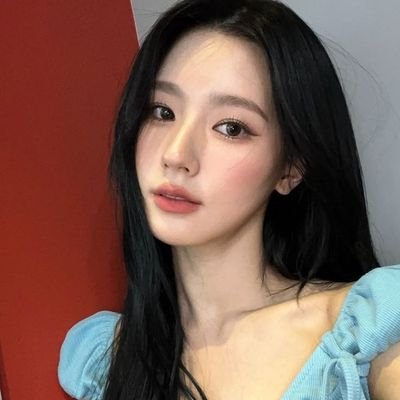 난 조미연의 팬이 아니라 그냥 짝사랑중인데 아다리가 안 맞아서 고백을 아직 못한거임