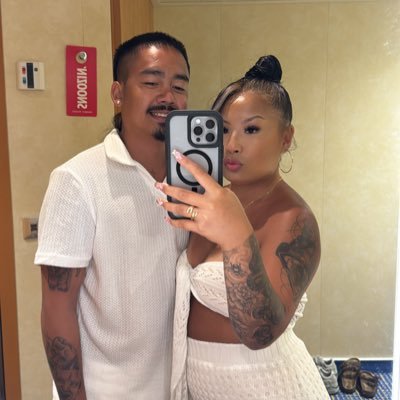 leaannnguyen's profile picture. 24 | ig:le.aannn | LLTW 🖤🕊