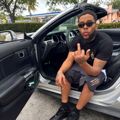 Tankgeetv's profile picture. Self Made