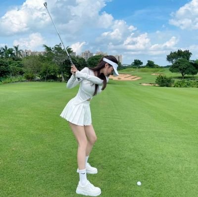 こんにちは〜!(^ω^)フォローしてくれるとDMするよ!😝😝独身で友達募集中!おしゃべりしましょうね!来てください♪♪♪✨ 会えるのが楽しみだわ!(^^)♡