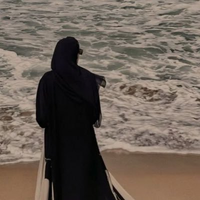 لا إله إلا الله وحده لا شريك له له الملك وله الحمد وهو على كل شيء قدير @q_r1188 :