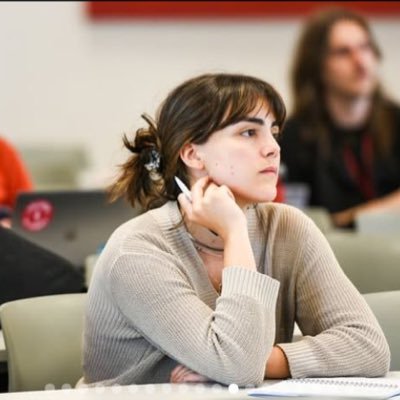 anasantoshevia's profile picture. Diplomática en el @MAECgob