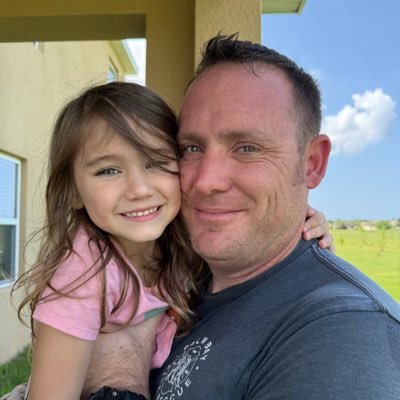 Die hard USF fan chasing down college football news and rumors. tweeting all college football news. insightful sports bets (entertainment purposes only)