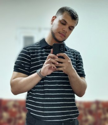 الحمدلله الذي حفظ عافيتي وستر خطيئتي وما زال يعطيني 🌸فالحمدلله دائماً وأبداً..