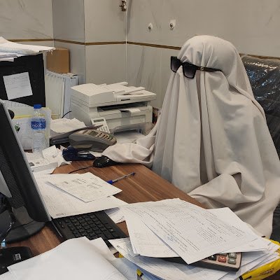 انقلابیِ عاشق وطن🇮🇷 ، دانشجوی روانشناسی 🧑🏫، شاگرد شهید حسن باقری ، باشد که رهرو شهیدان مان باشیم🥀
در عالم رازیست که جز به بهای خون فاش نمیشود...