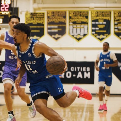 Amir_whitlock's profile picture. 6’3 205 Lbs PG available 1 year of eligibility