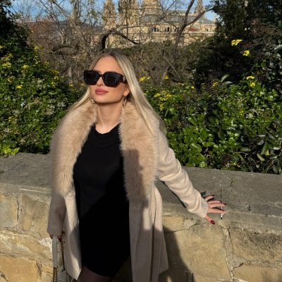 Melissa_Lant's profile picture. I am a person who loves to share stories. I like to travel, write and observe the small details in life.