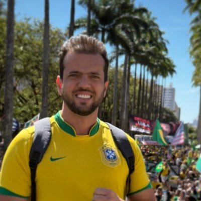 Família | Fé | Política | Sociedade 👨🎓Jornalista 💒 Pastor @jovensipp 🇧🇷 Formado pelo @renovabr 🚀 Criador do @tramponovo