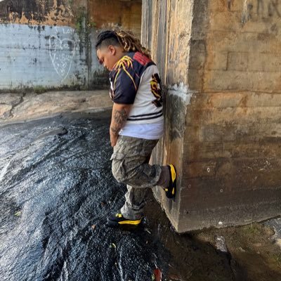 shelovehouse's profile picture. 1of1