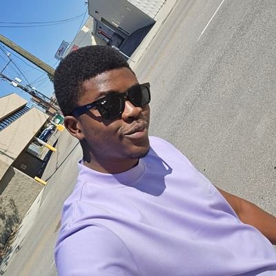 Husband
Oral and Maxillofacial Resident.
Manchester United fan.
FM Enthusiast.
Sports, Movies and Awards.