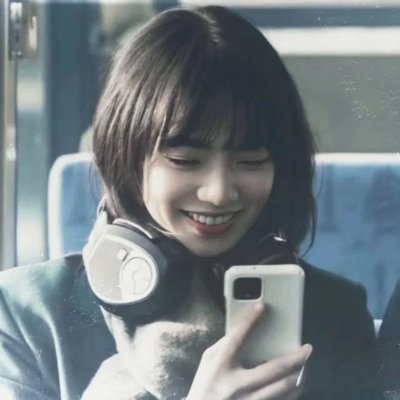 人生は旅のようで、時にレースのよう。台湾でカフェ店を営みながら、好きな本と一杯のコーヒーで、心を整える毎日です☕📘🐎