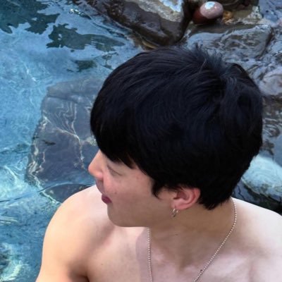 no one, literally no one jimin: 😚💜👉👈, 🤙, ☺️, 🥲, 😭, 😂
