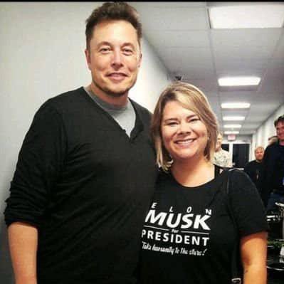 Jennifer from Elon Musk’s management team. If I reach out to you, you’re a lucky fan with a chance to meet Elon. 🚀