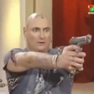 medicenelias_'s profile picture. 