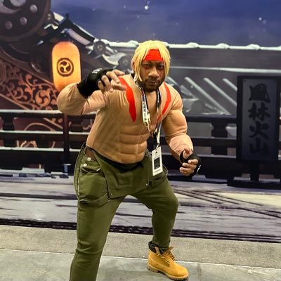 Las Vegas/Chicago Photographer/Videographer, Retoucher/Editor, Content Creator, Cosplayer, Streamer, Gamer, FGC member, Magazine Owner.